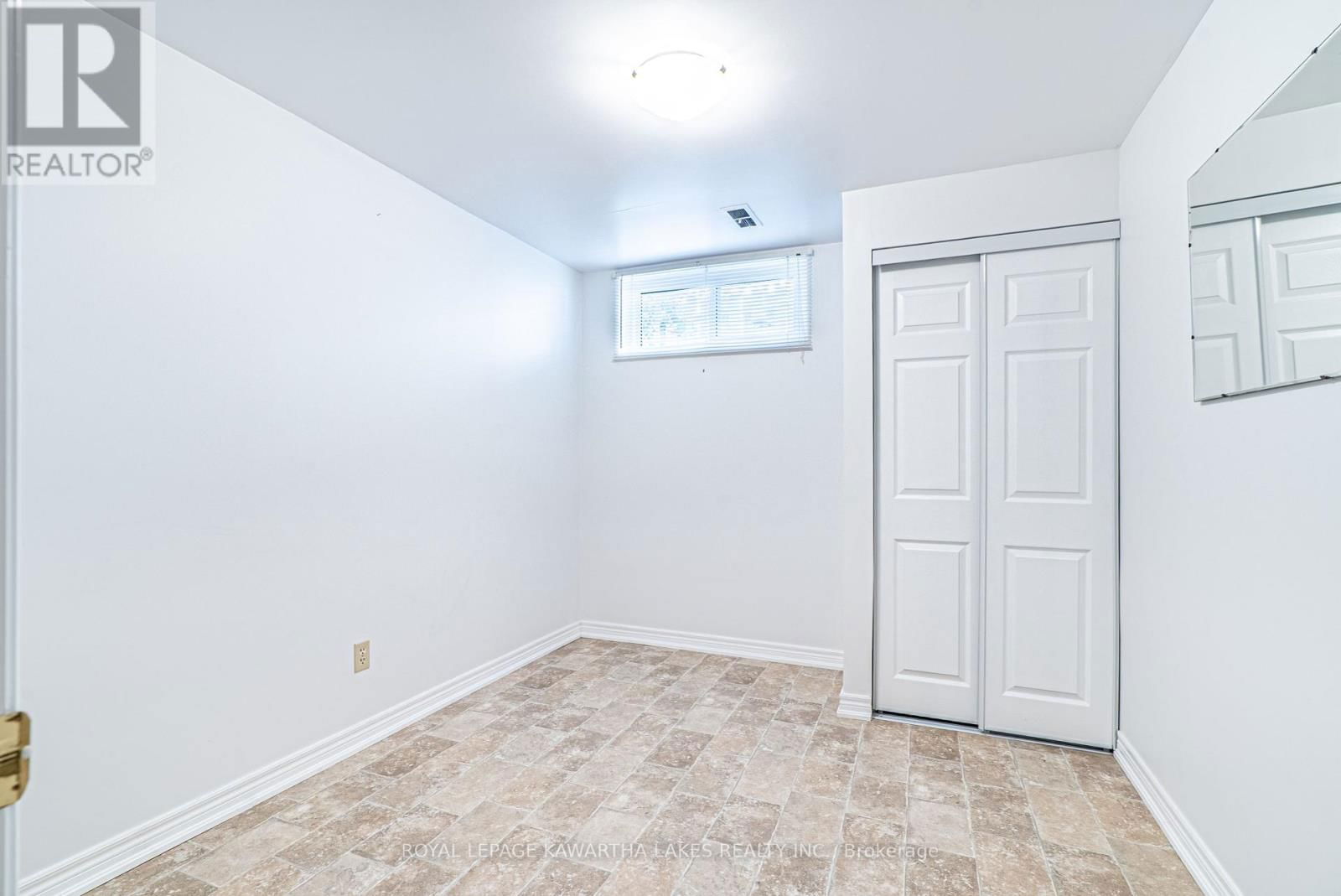 83 LORI BOULEVARD Image 29