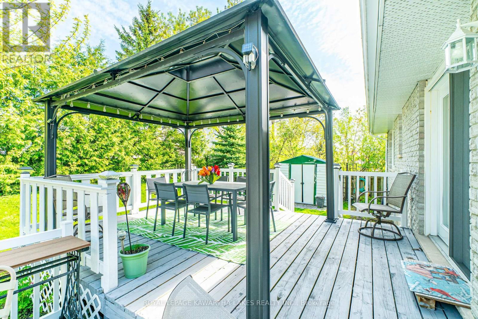83 LORI BOULEVARD Image 32