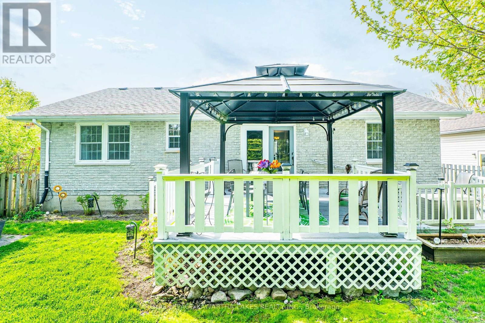 83 LORI BOULEVARD Image 35