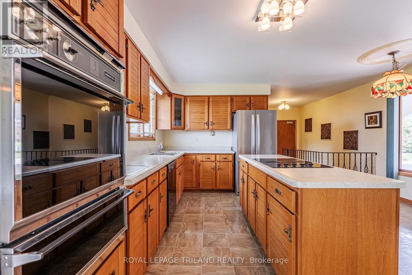 15295 DORCHESTER ROAD Image 14