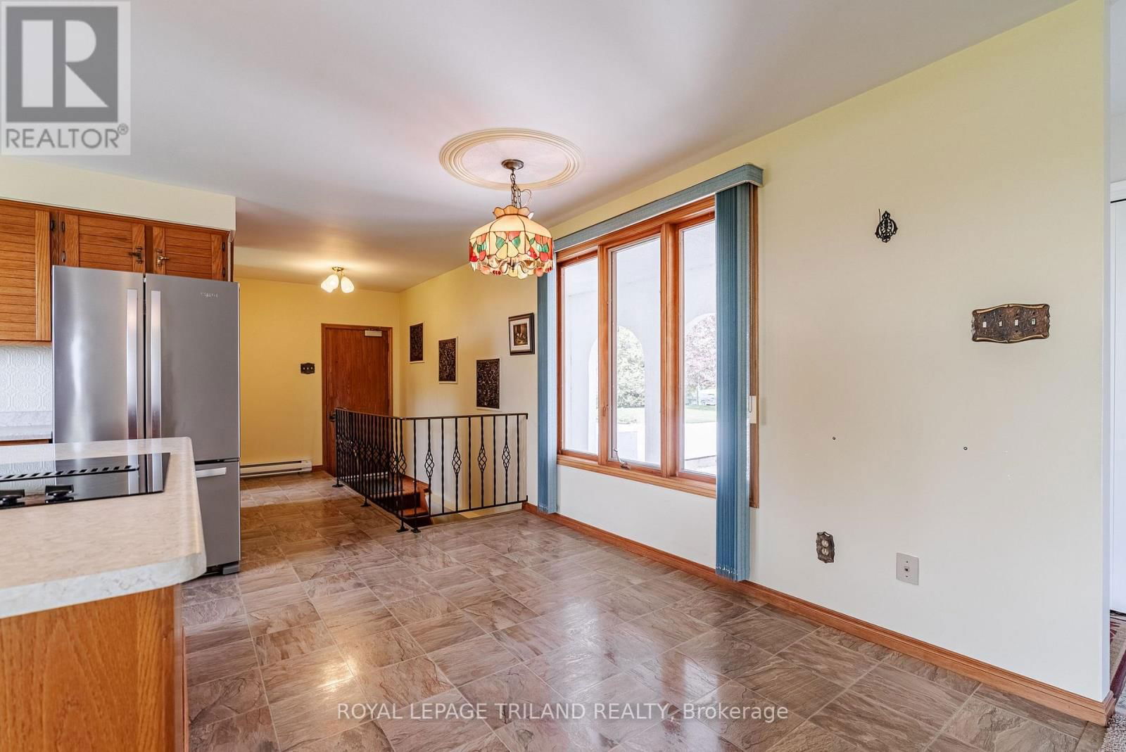 15295 DORCHESTER ROAD Image 15