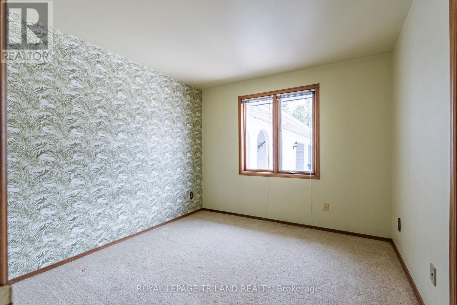 15295 DORCHESTER ROAD Image 20