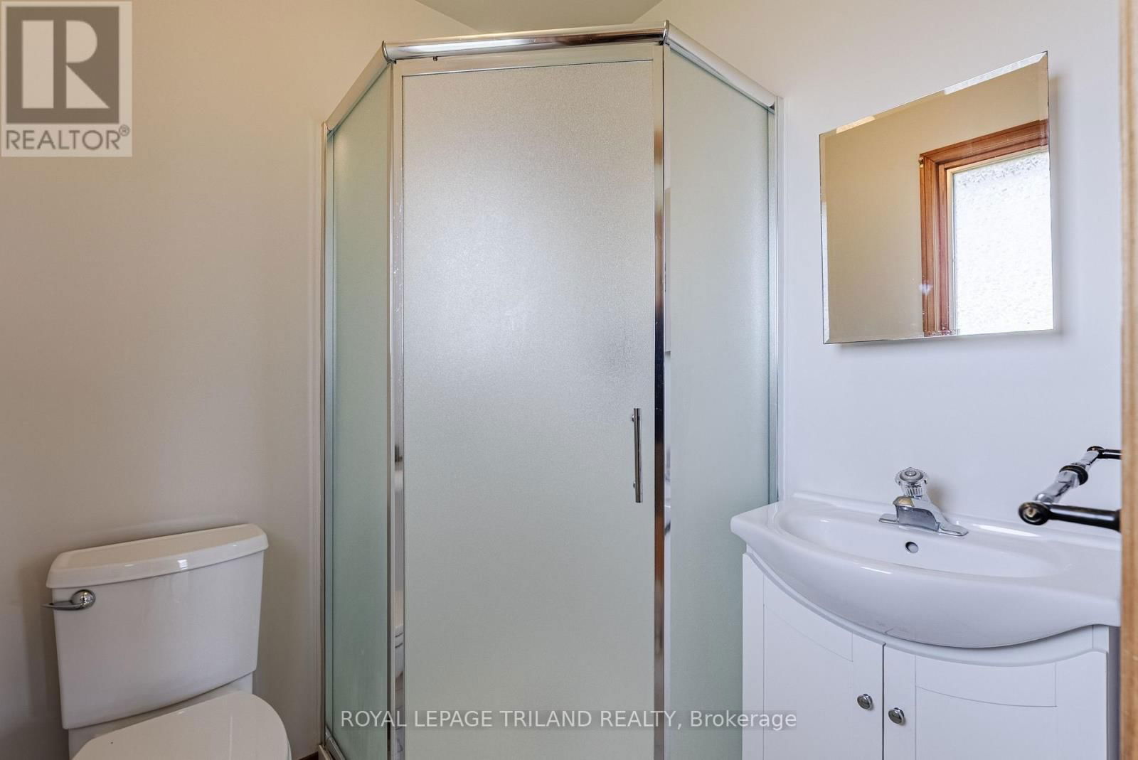15295 DORCHESTER ROAD Image 24