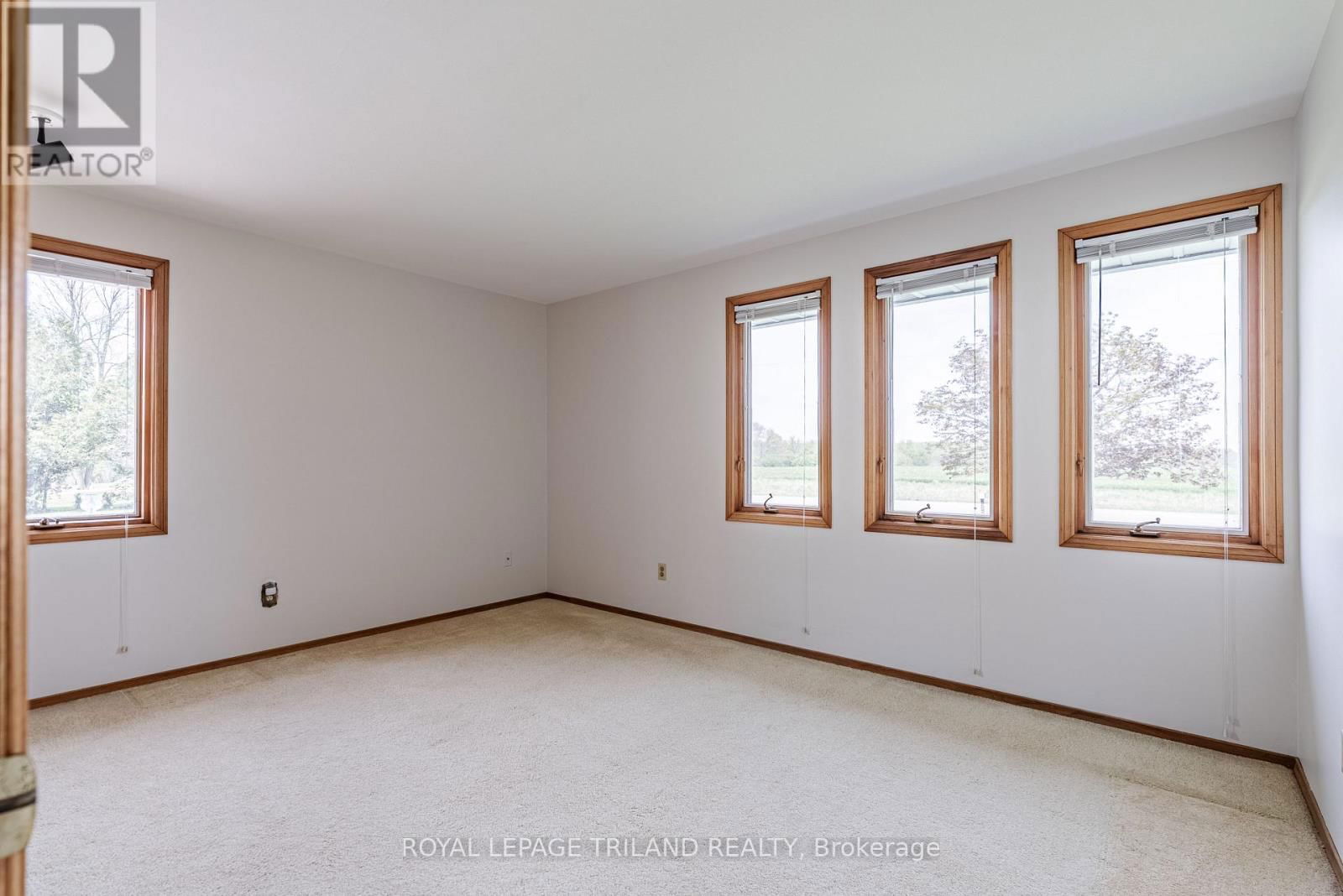 15295 DORCHESTER ROAD Image 25