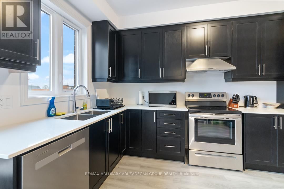 37 - 61 SOHO STREET Image 17
