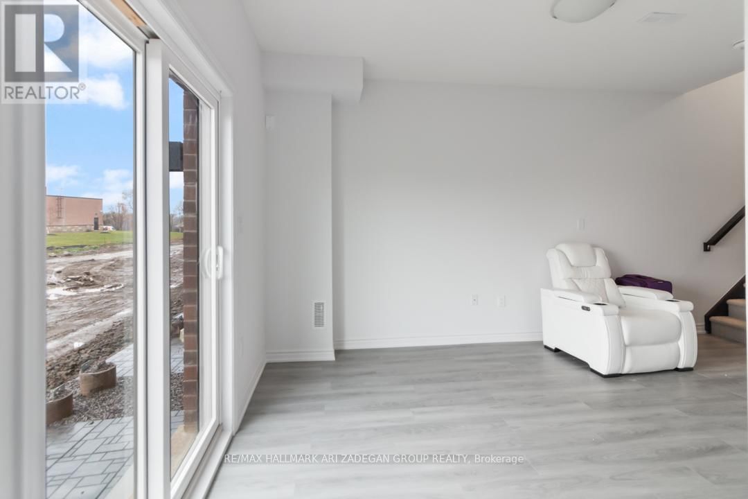 37 - 61 SOHO STREET Image 9