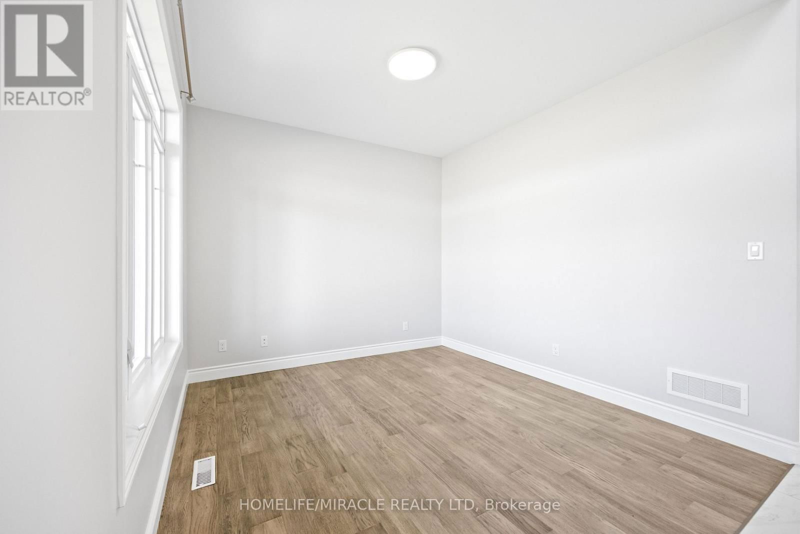 15 MAVETY COURT Image 11