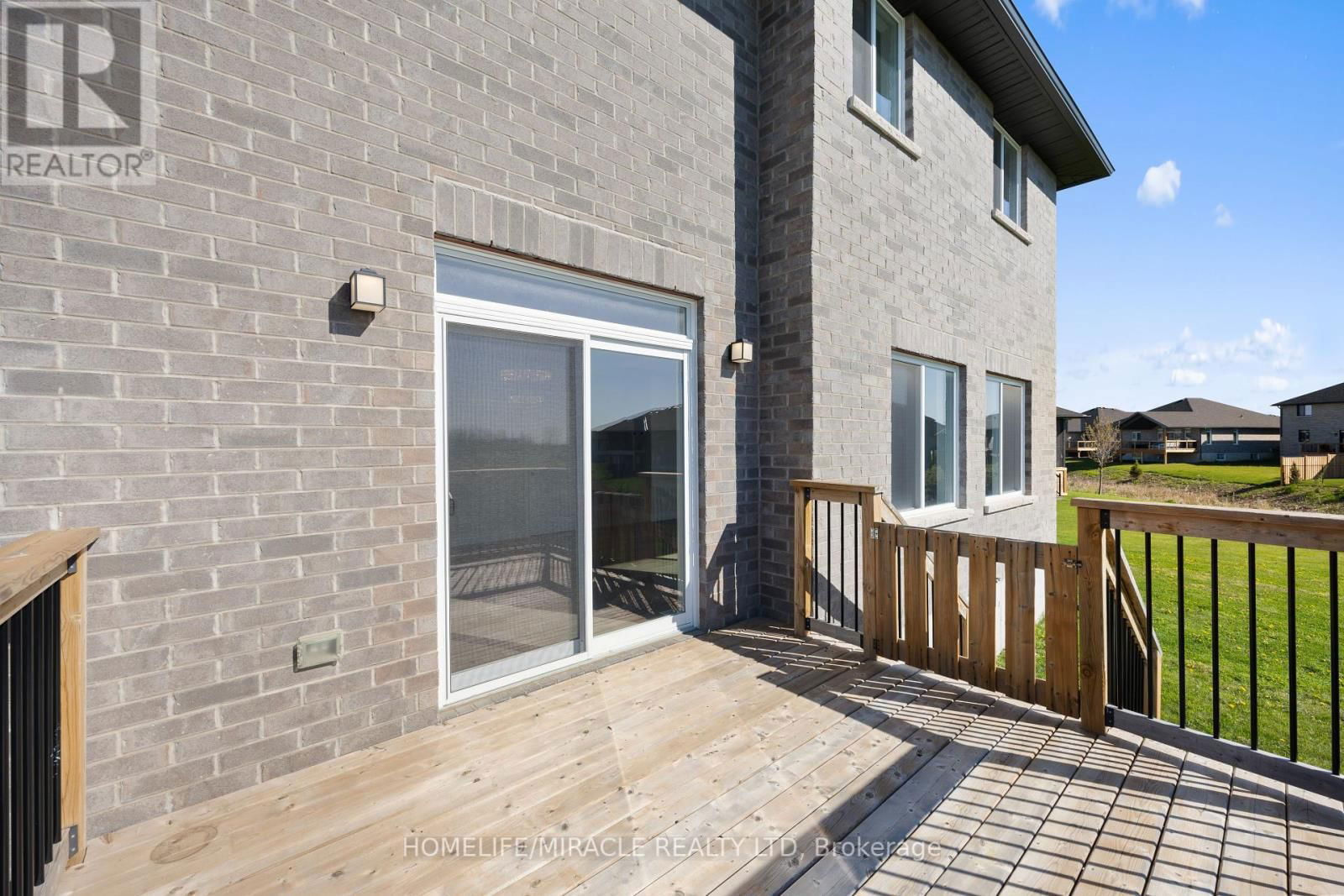 15 MAVETY COURT Image 29