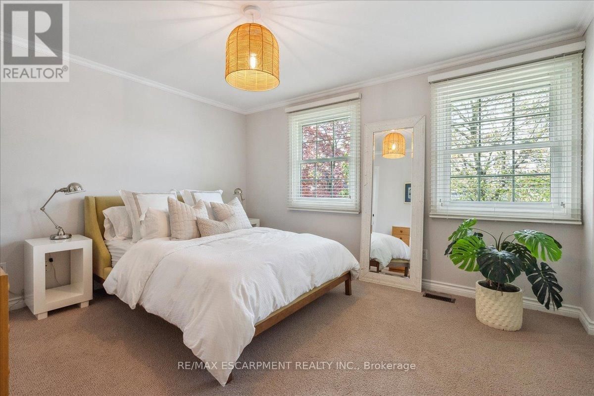 32 HIGHLAND PARK DRIVE Image 17