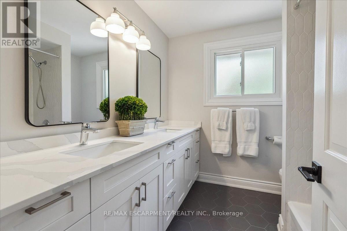 32 HIGHLAND PARK DRIVE Image 22