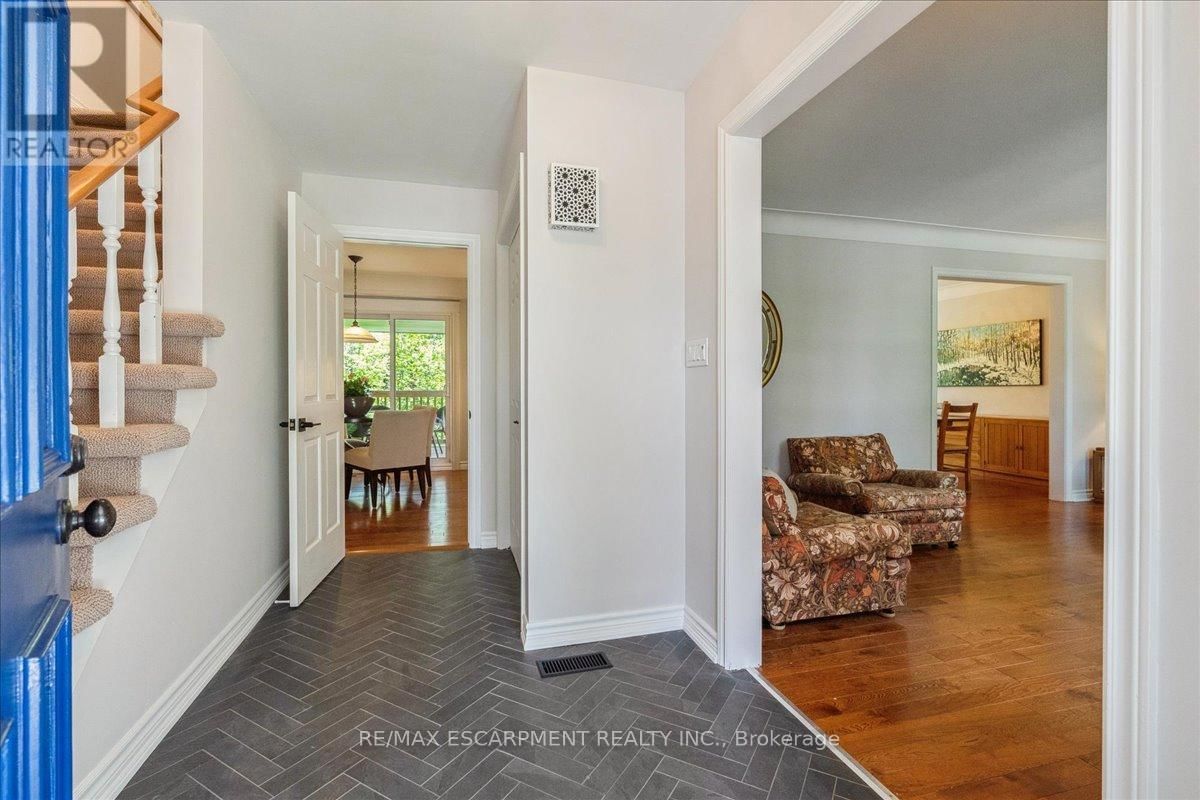 32 HIGHLAND PARK DRIVE Image 6