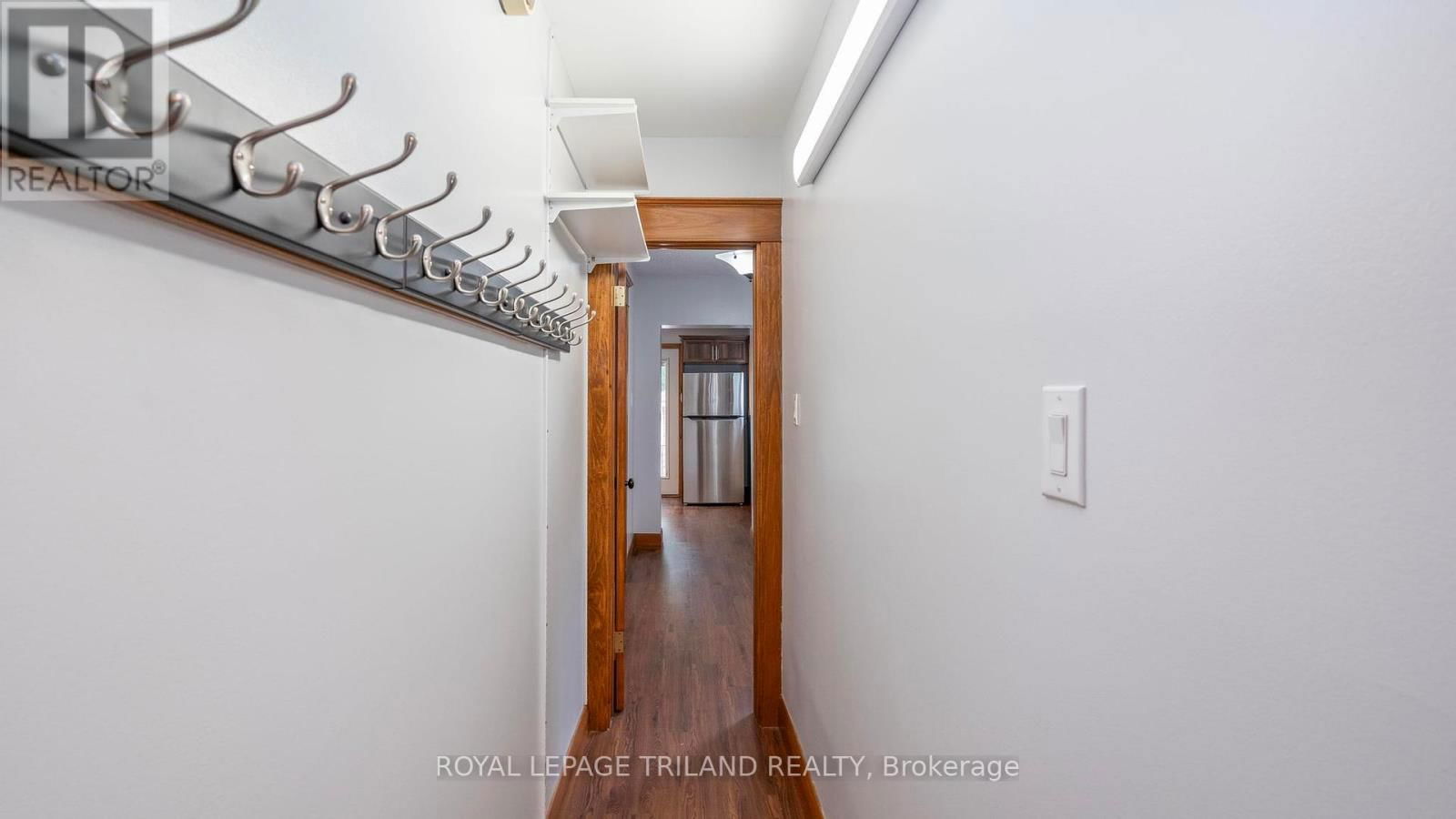 275 RIDOUT STREET SOUTH Image 17