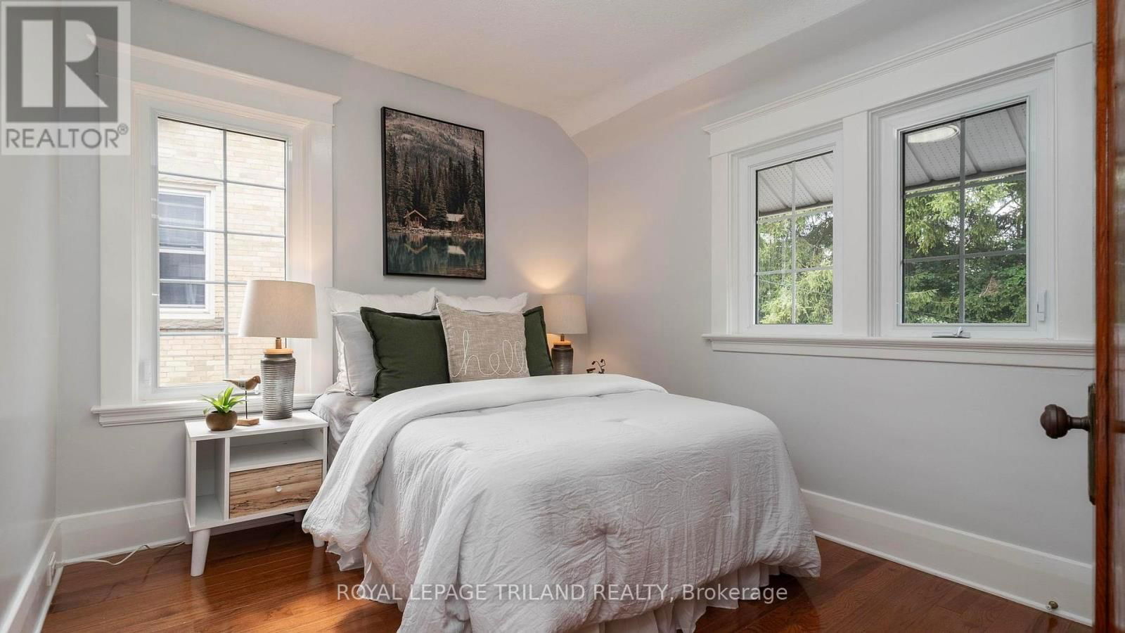 275 RIDOUT STREET SOUTH Image 22