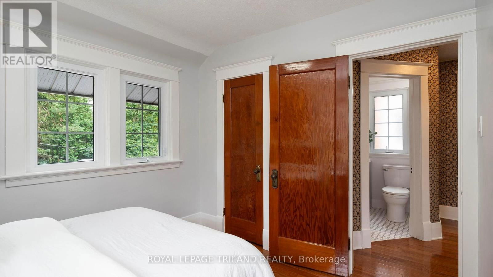 275 RIDOUT STREET SOUTH Image 23
