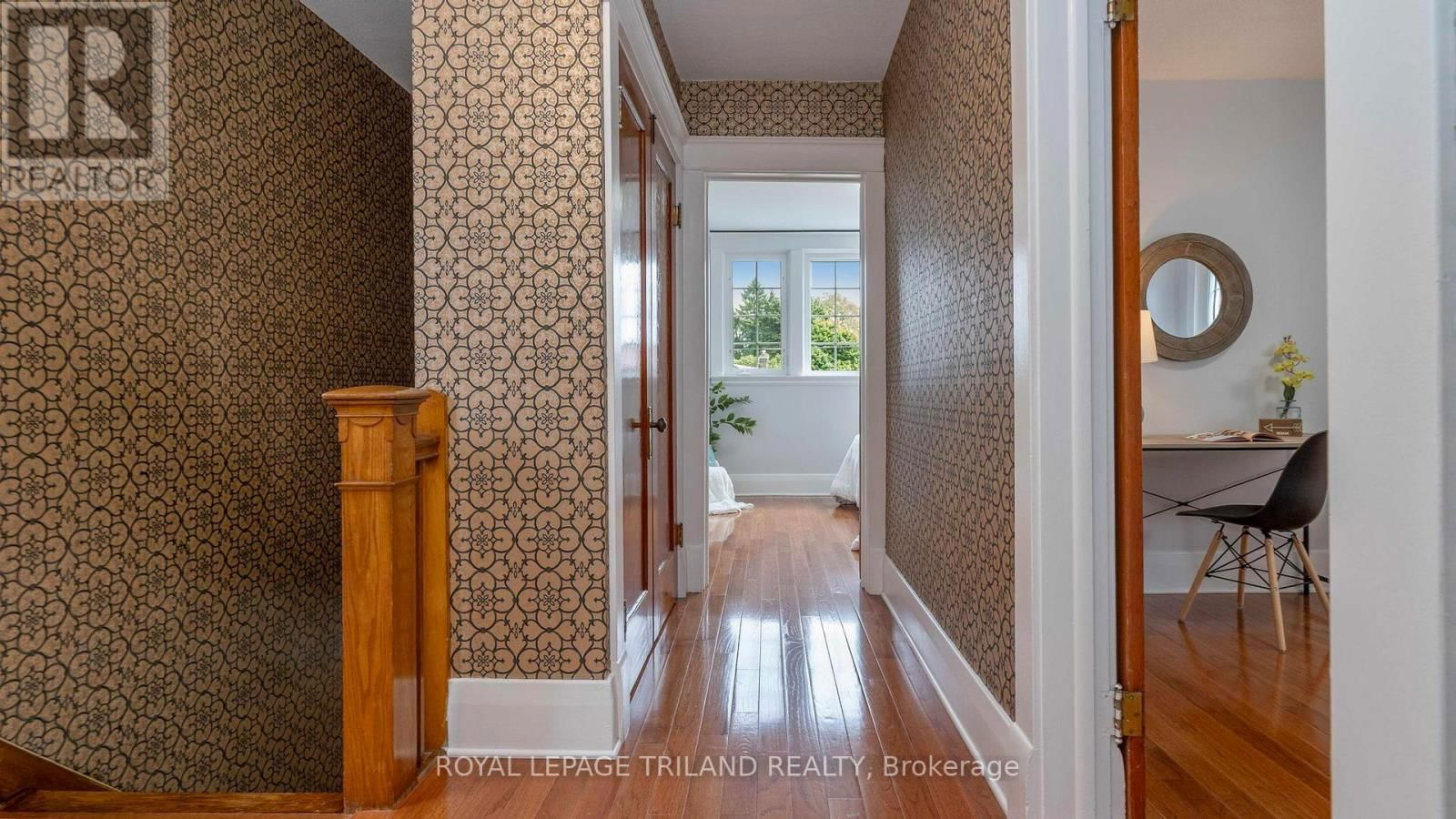 275 RIDOUT STREET SOUTH Image 25
