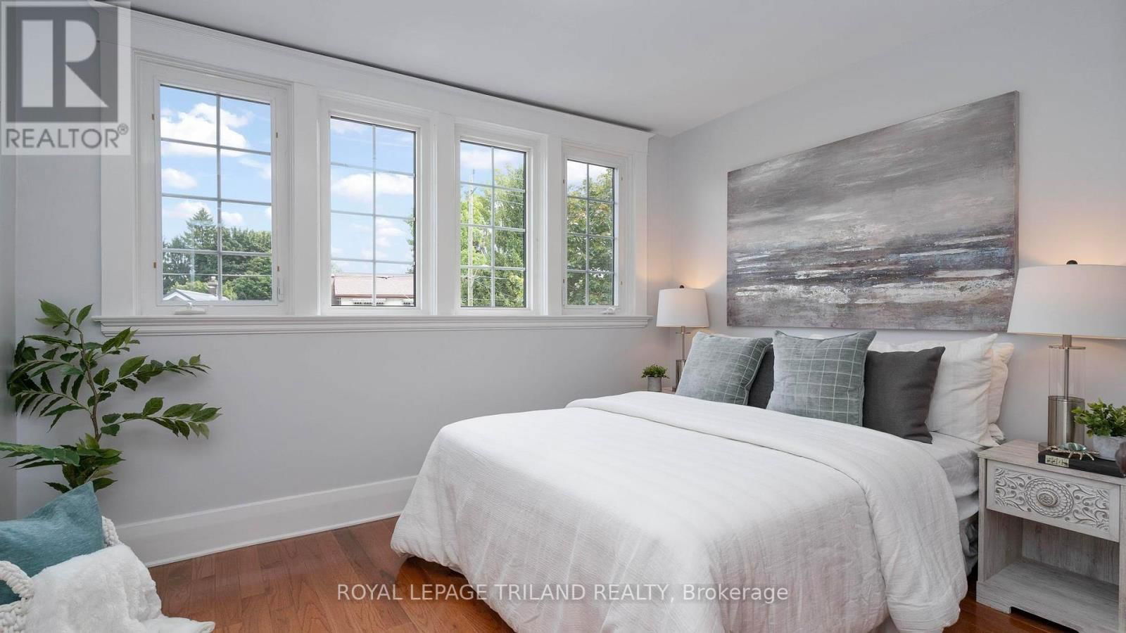 275 RIDOUT STREET SOUTH Image 26