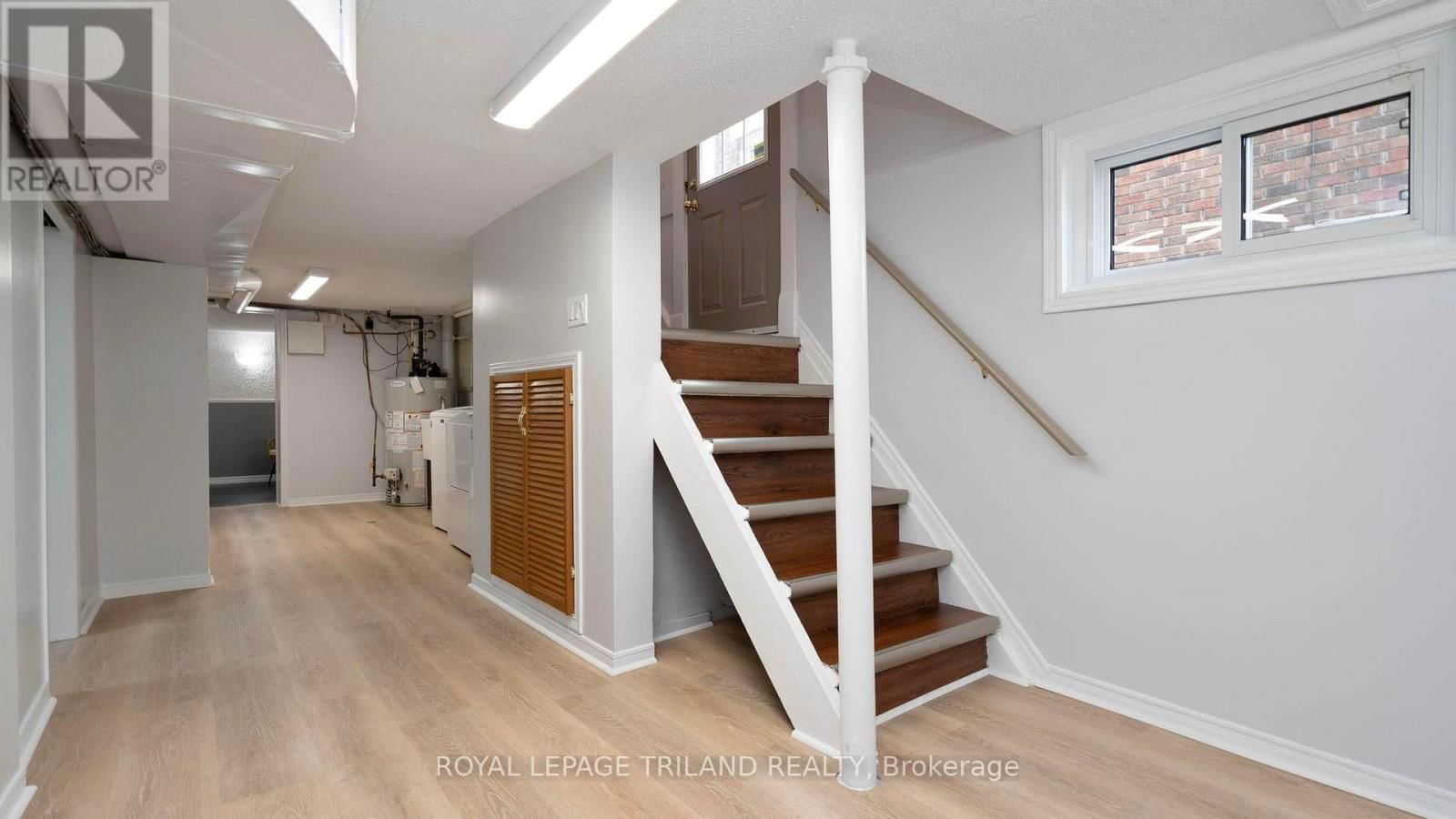 275 RIDOUT STREET SOUTH Image 28