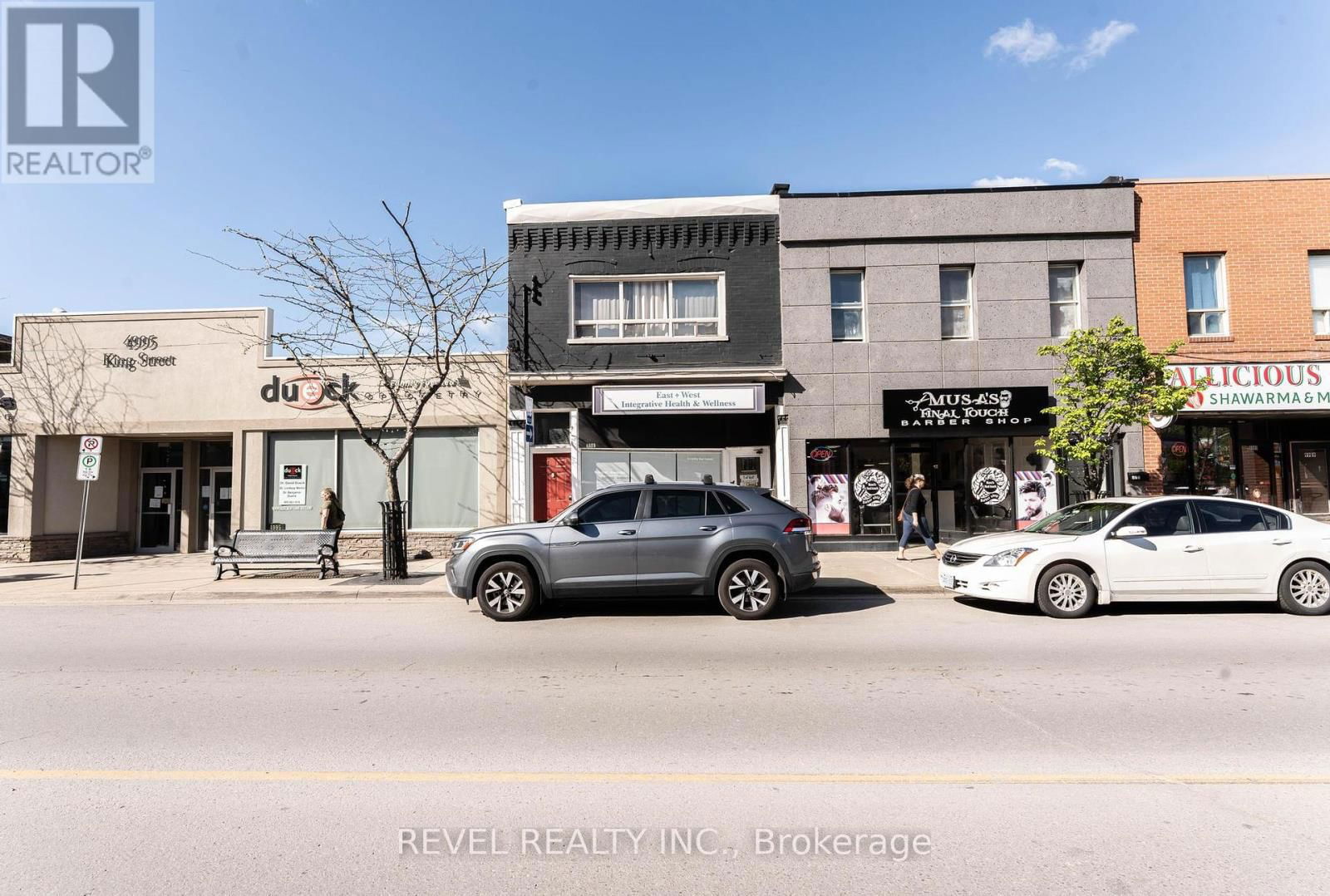 2 - 4993 KING STREET Image 20