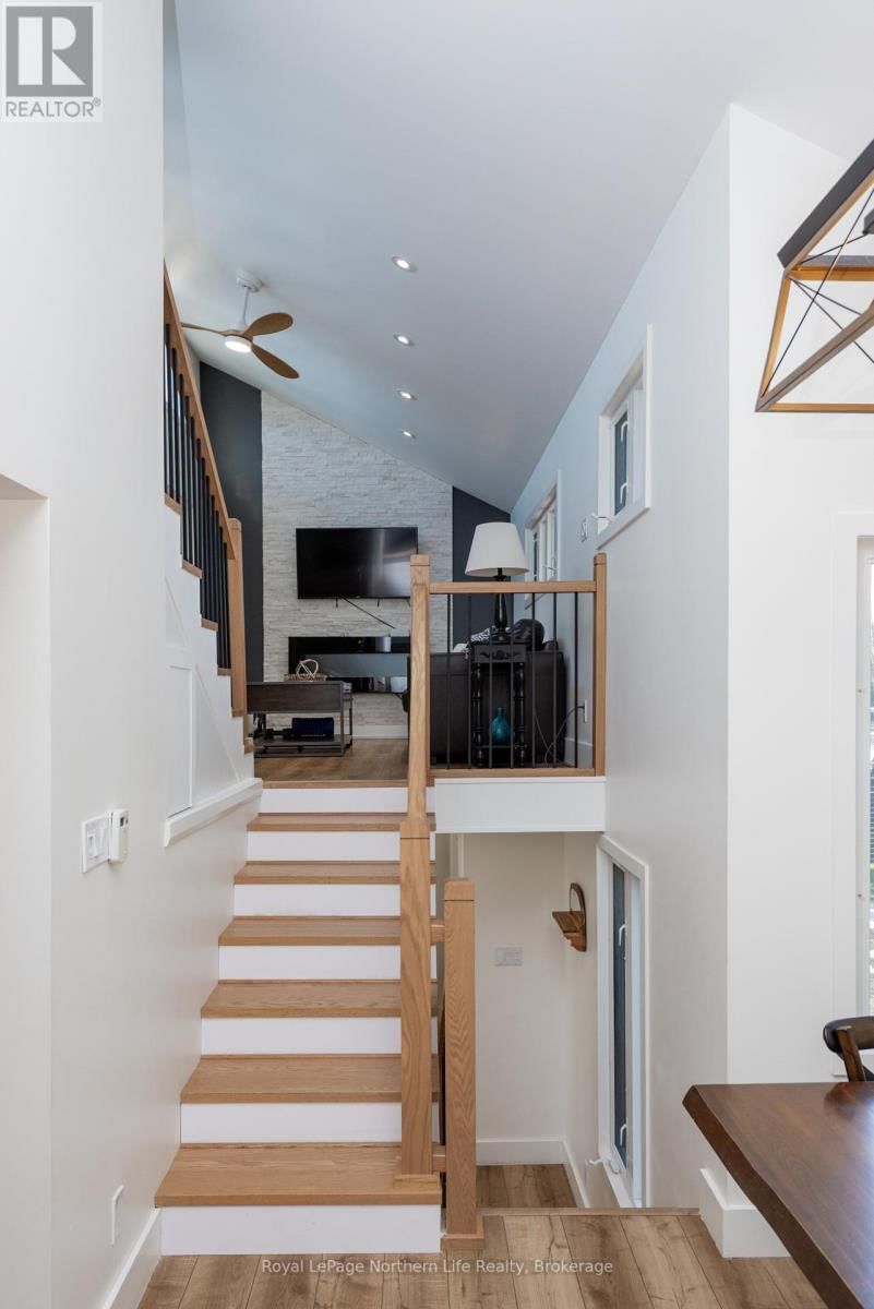 298 PIERRE ROAD NORTH Image 10