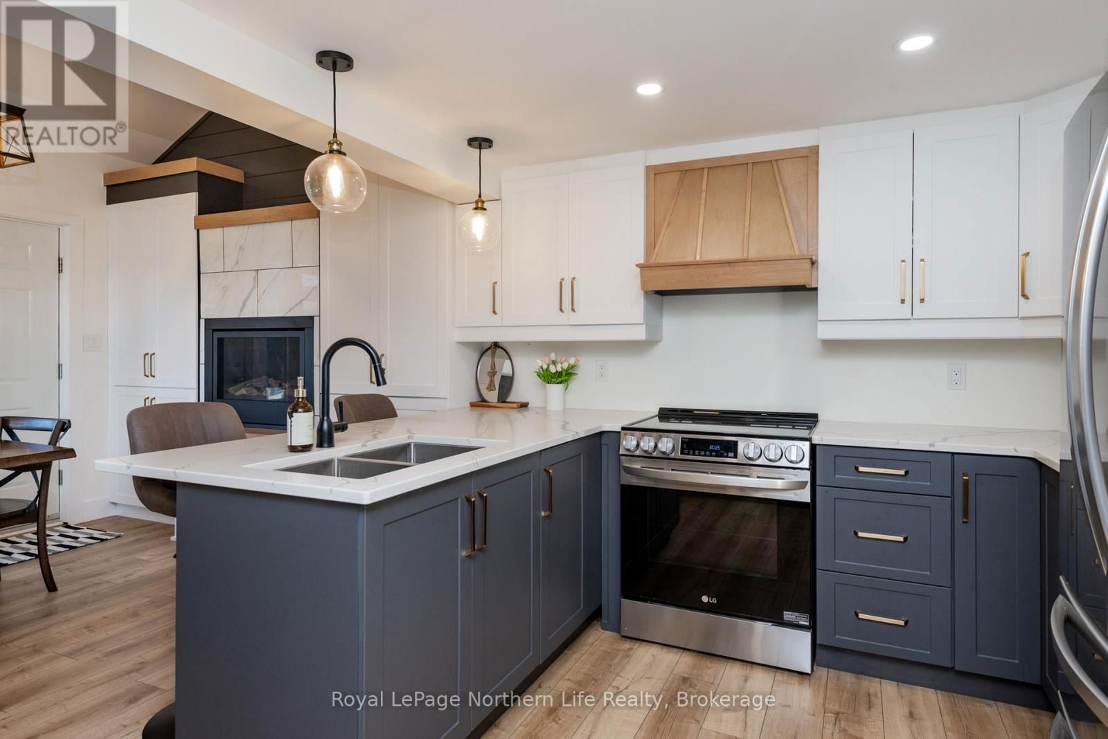 298 PIERRE ROAD NORTH Image 13