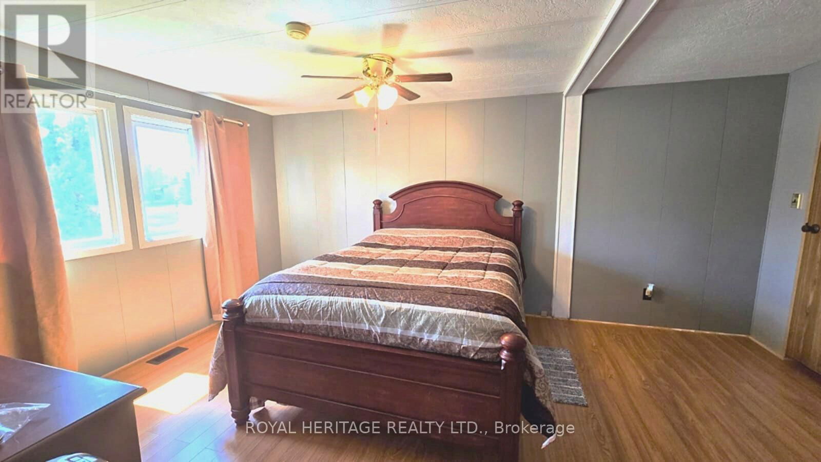 19 PARK STREET Image 11