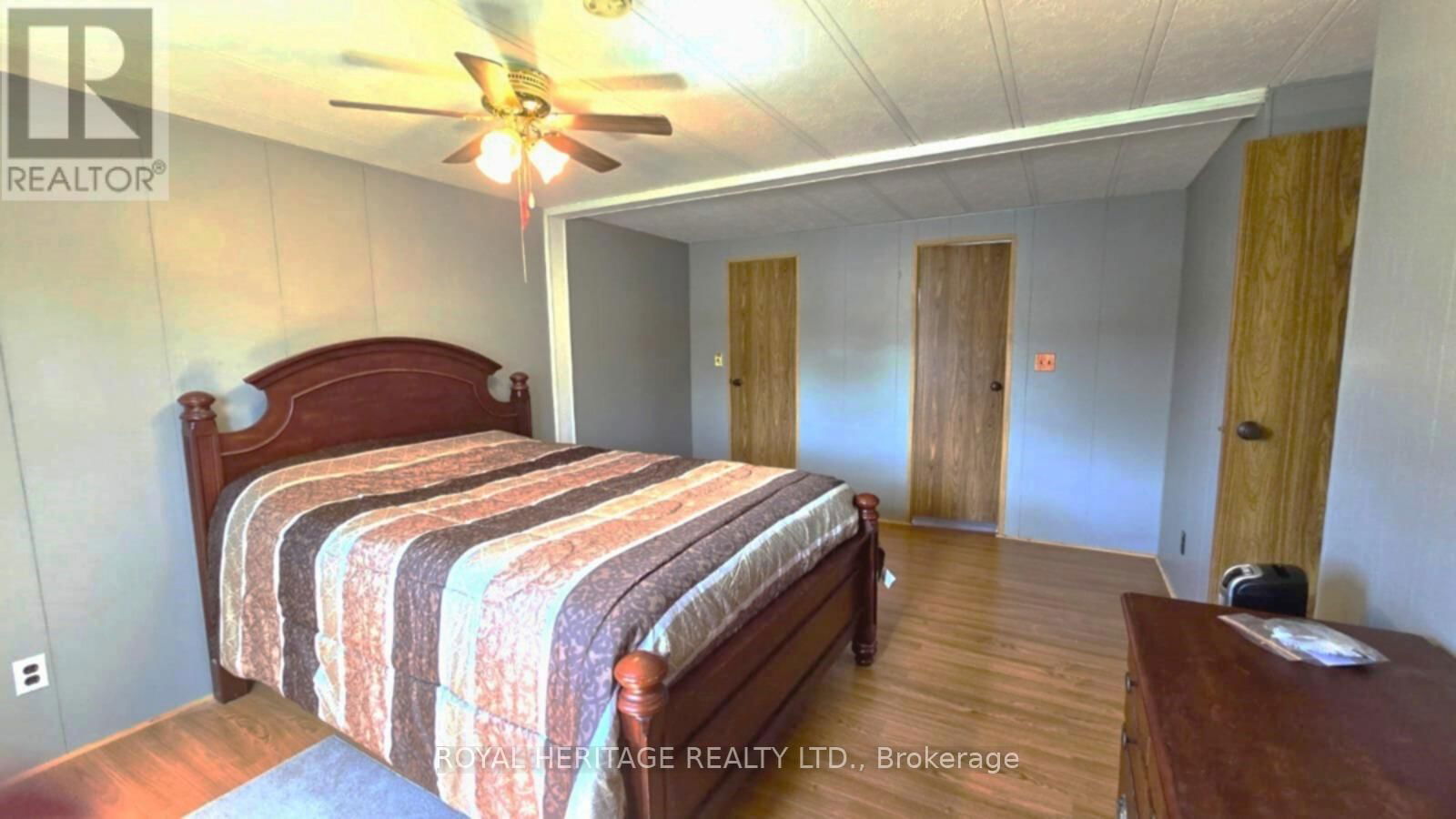 19 PARK STREET Image 12