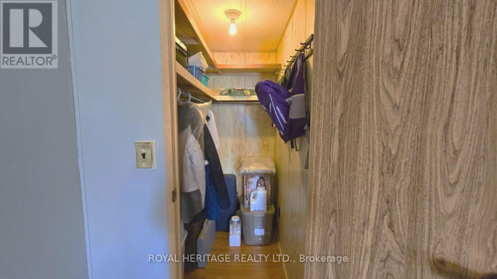 19 PARK STREET Image 15