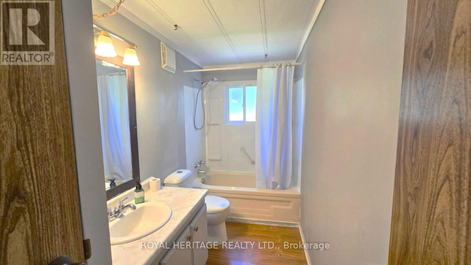 19 PARK STREET Image 17