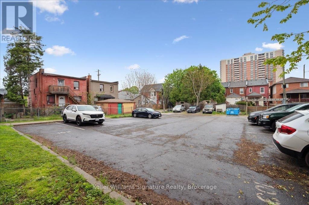 104 - 28 VICTORIA AVENUE NORTH Image 23