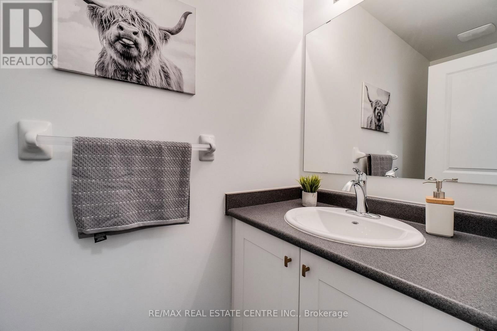 27 - 135 HARDCASTLE DRIVE Image 18