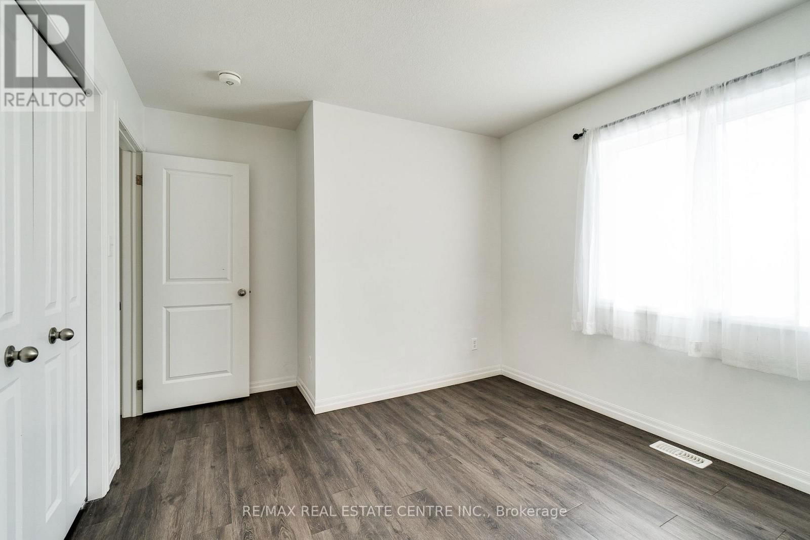 27 - 135 HARDCASTLE DRIVE Image 27