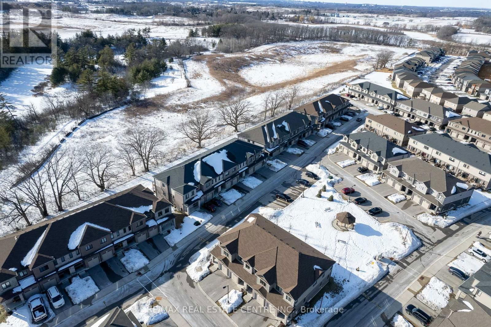 27 - 135 HARDCASTLE DRIVE Image 35
