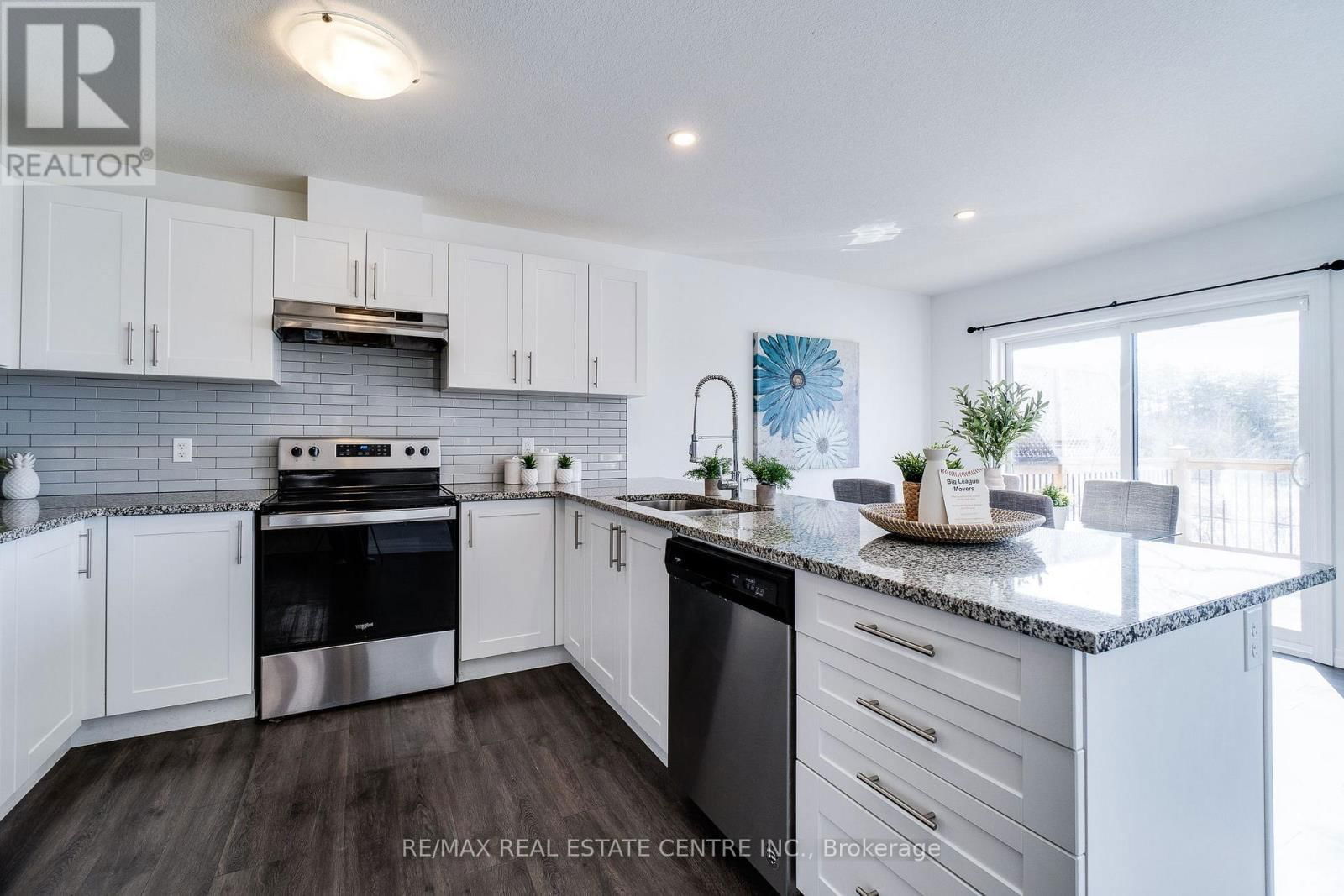 27 - 135 HARDCASTLE DRIVE Image 6