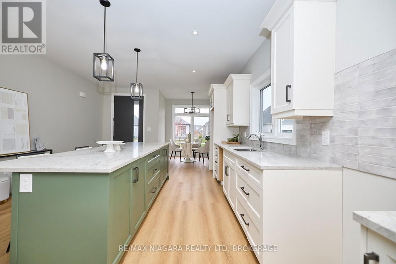 Tertiary Property View