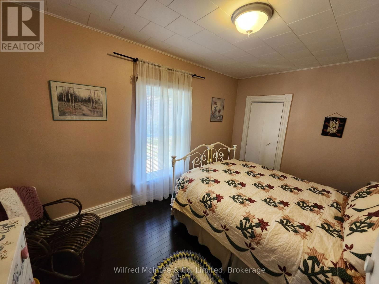 83 RICHMOND STREET Image 16