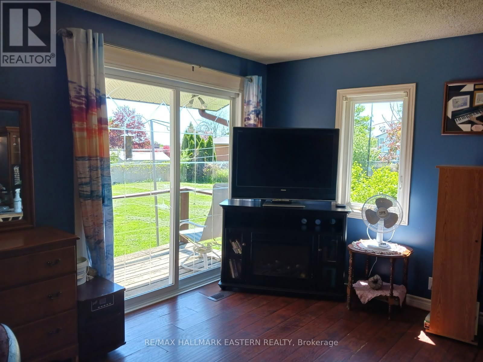 352 PEREGRINE ROAD Image 22
