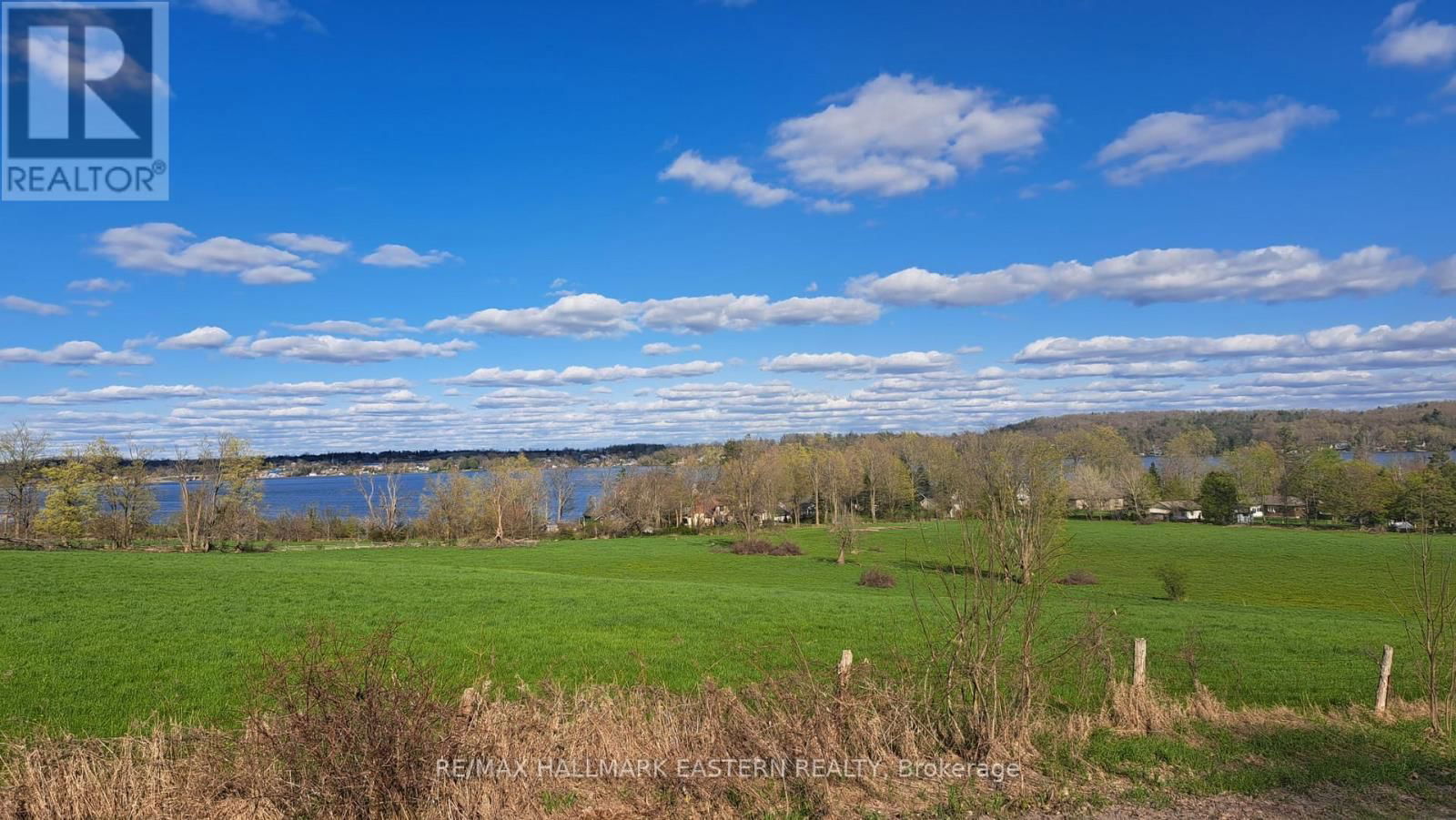 352 PEREGRINE ROAD Image 25