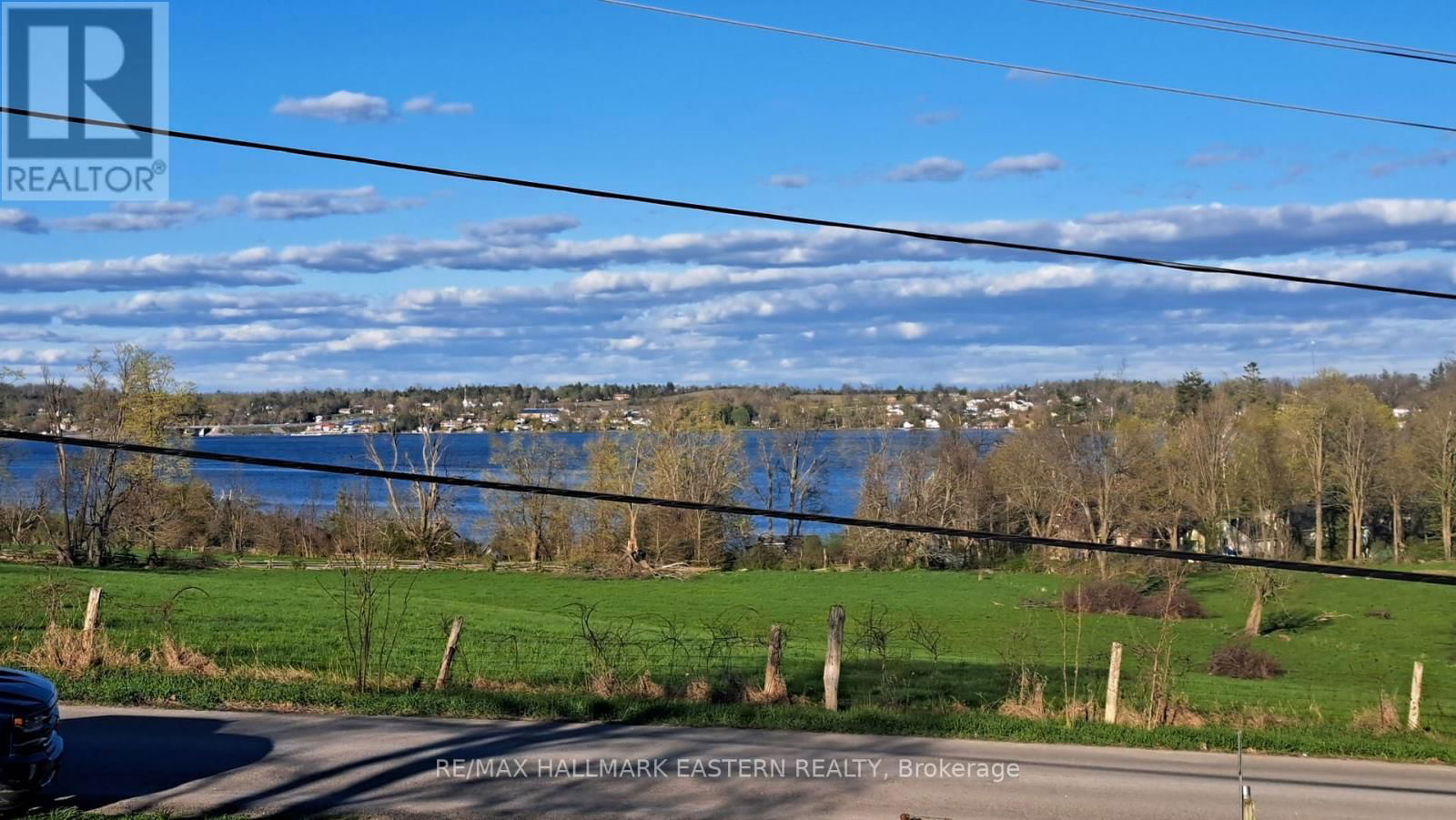 352 PEREGRINE ROAD Image 28