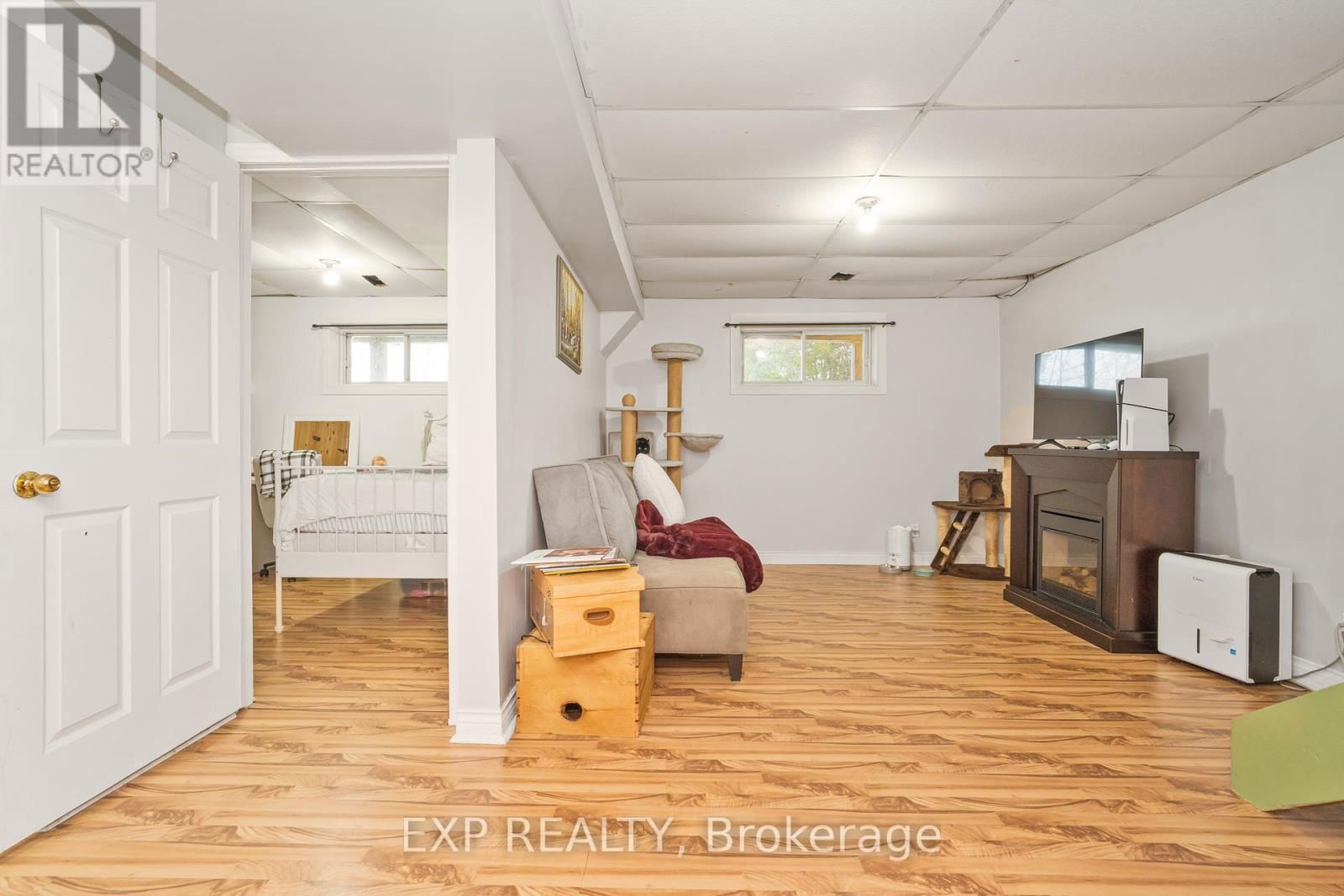 9407 BRANCH ROAD Image 23