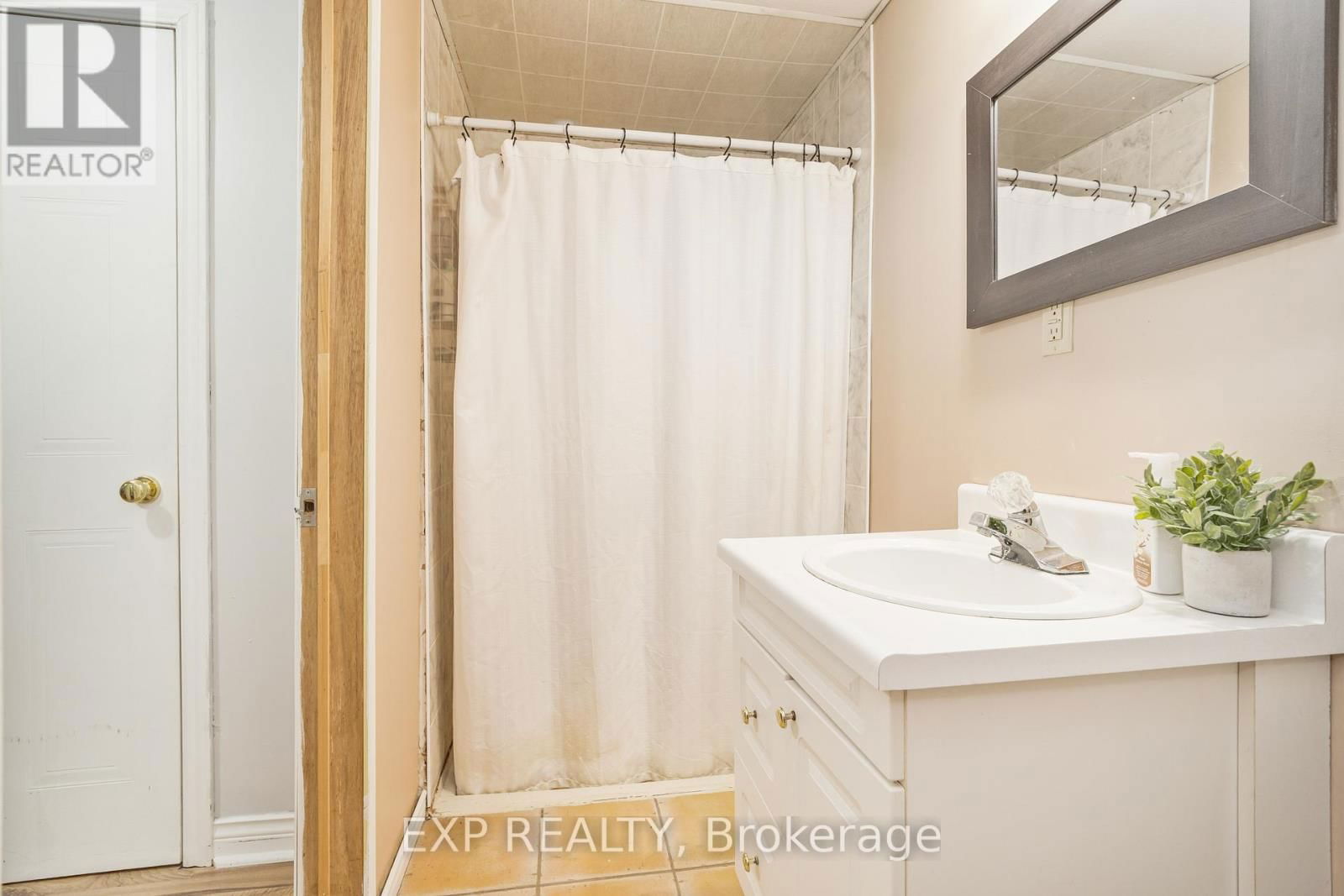 9407 BRANCH ROAD Image 26