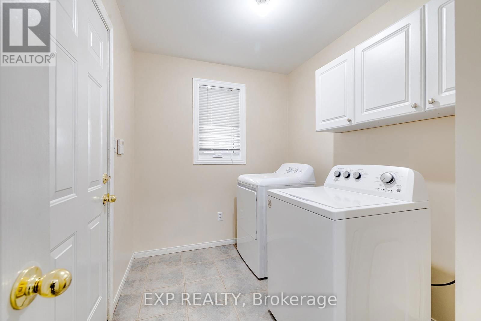 39 BOSWORTH STREET Image 12