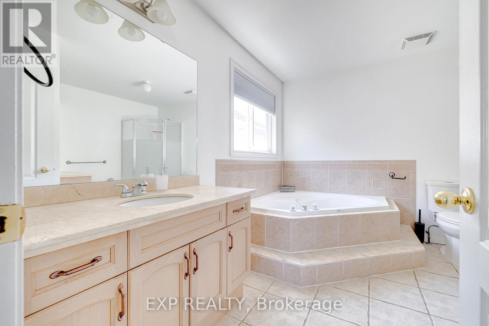 39 BOSWORTH STREET Image 16