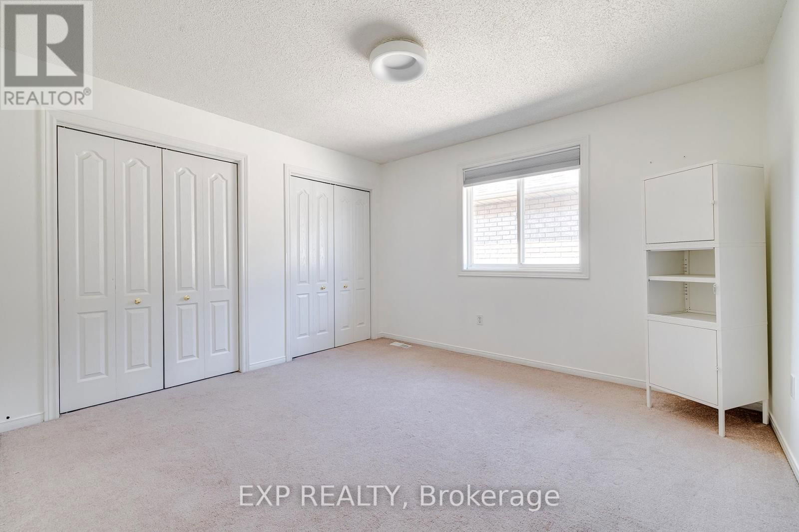 39 BOSWORTH STREET Image 20