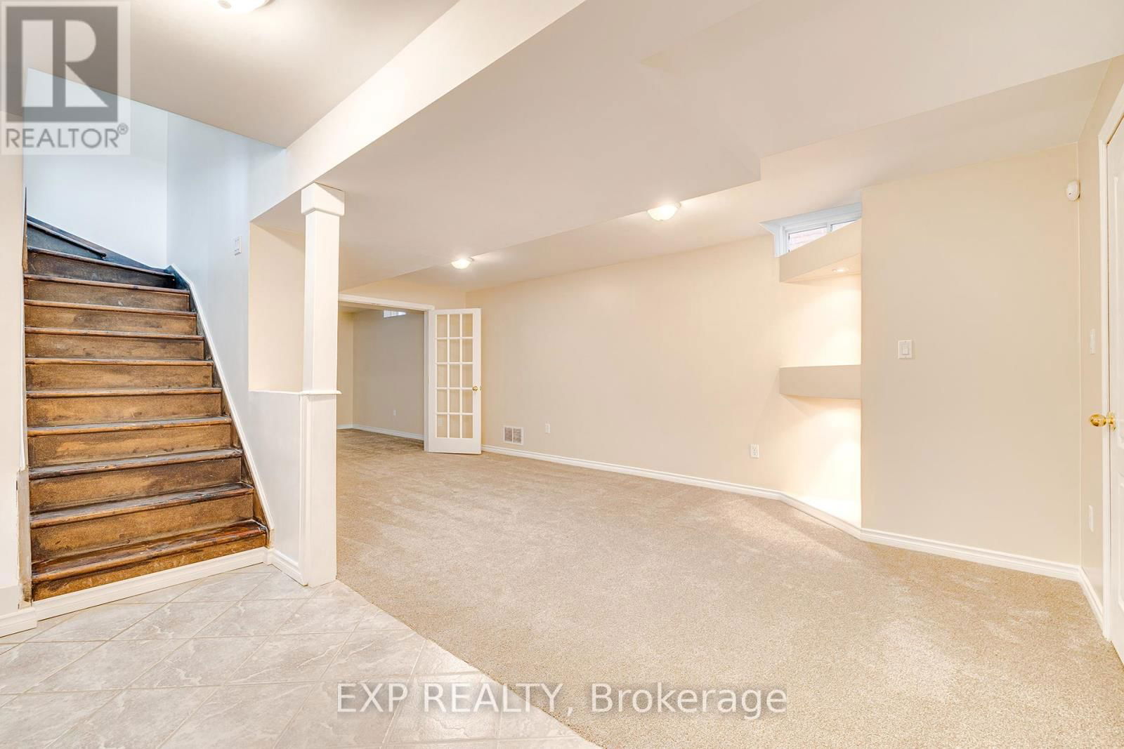 39 BOSWORTH STREET Image 24