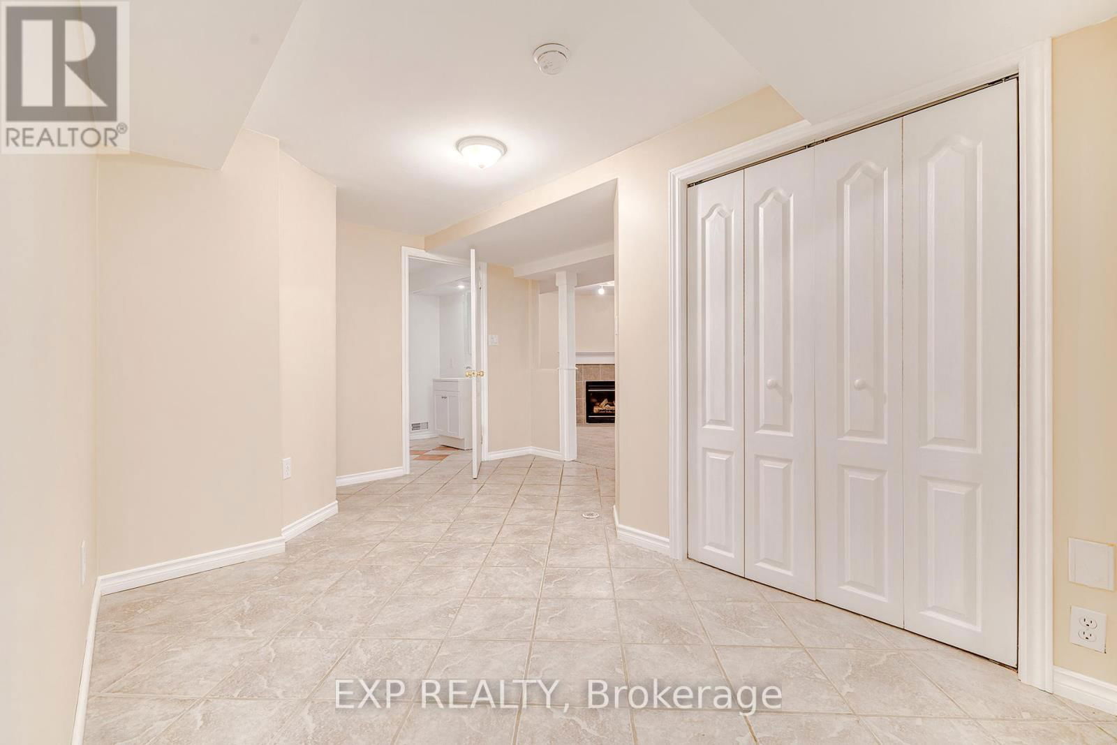 39 BOSWORTH STREET Image 29