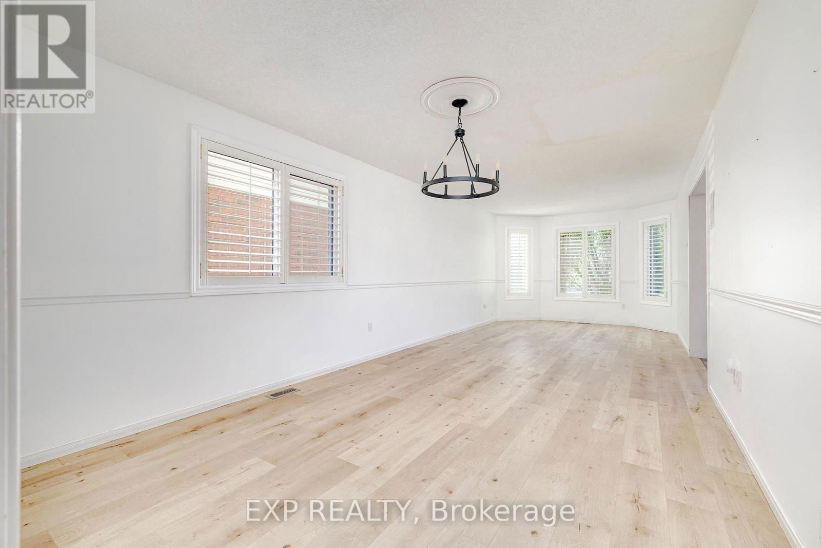 39 BOSWORTH STREET Image 5