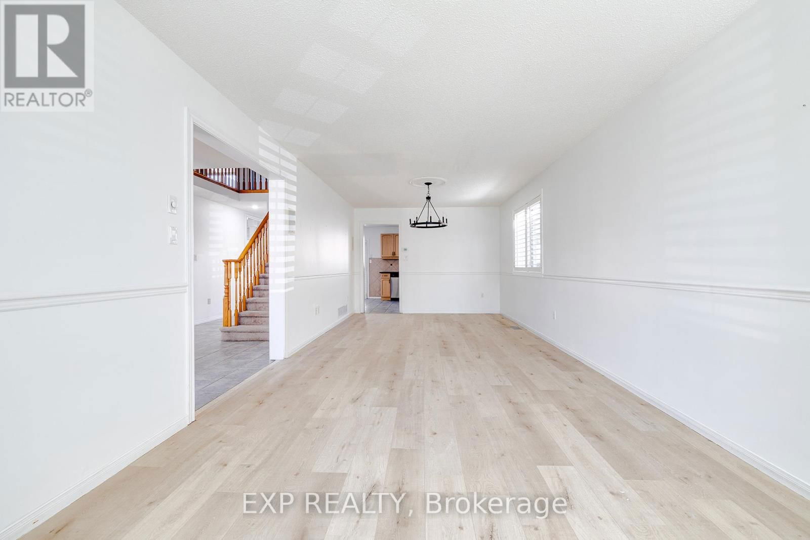 39 BOSWORTH STREET Image 6