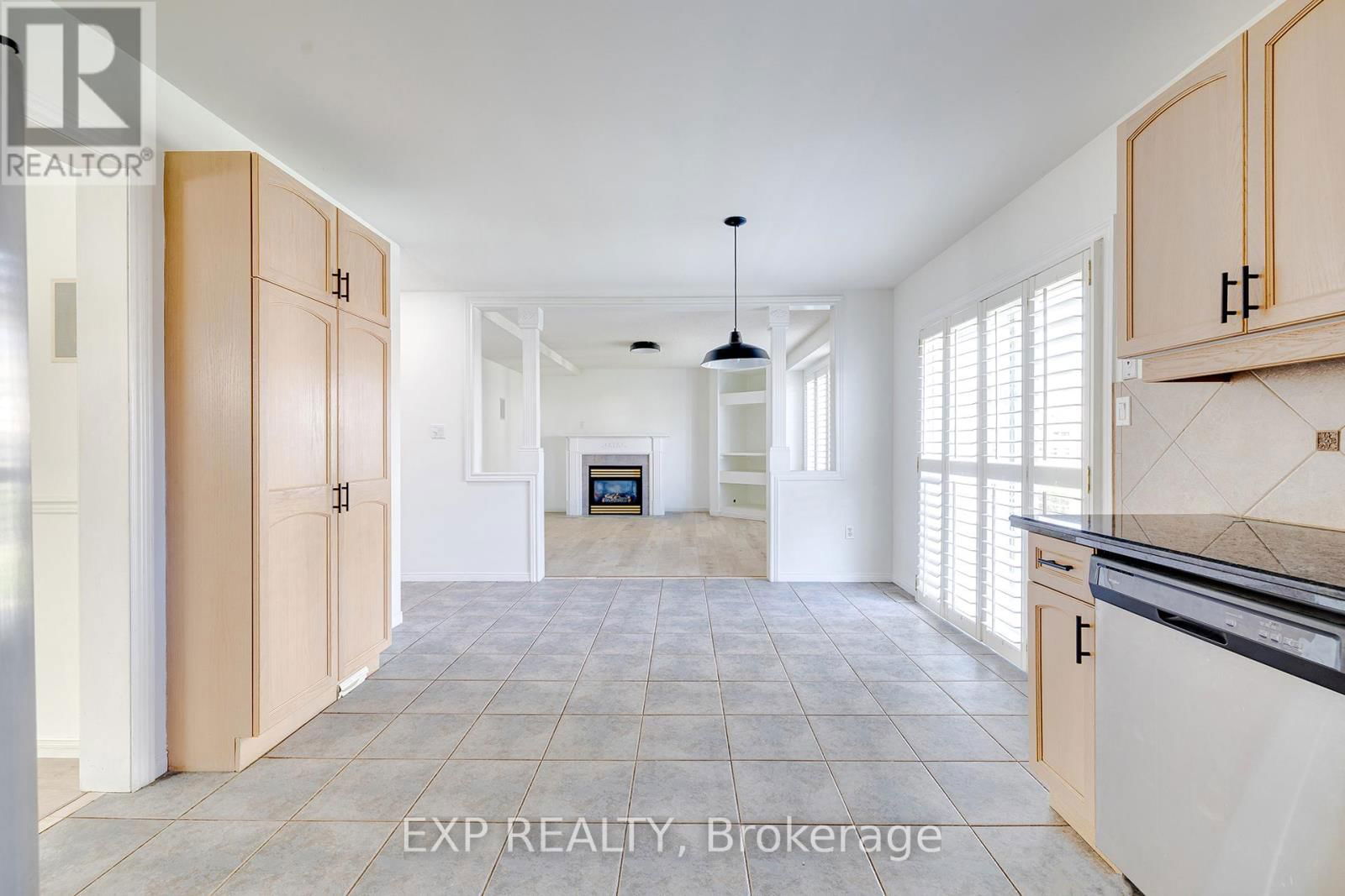 39 BOSWORTH STREET Image 9