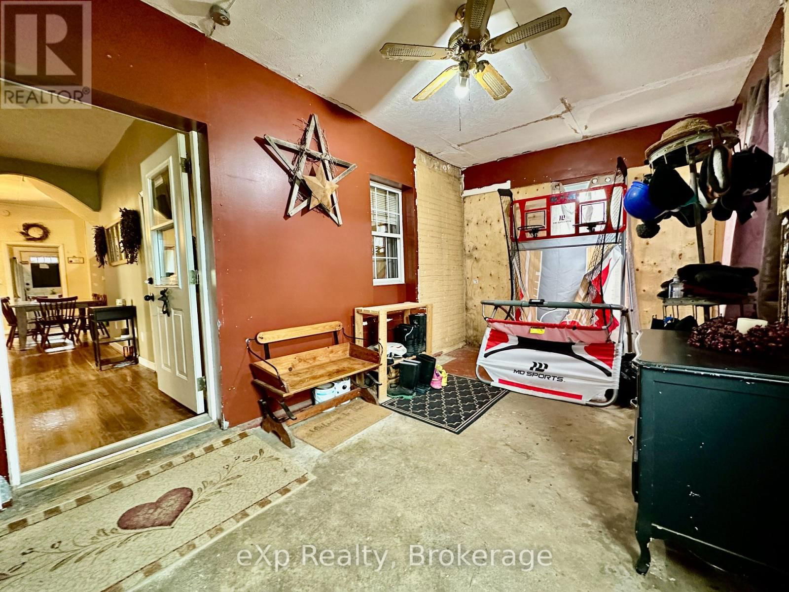 279 1ST AVE AVENUE SOUTH Image 4