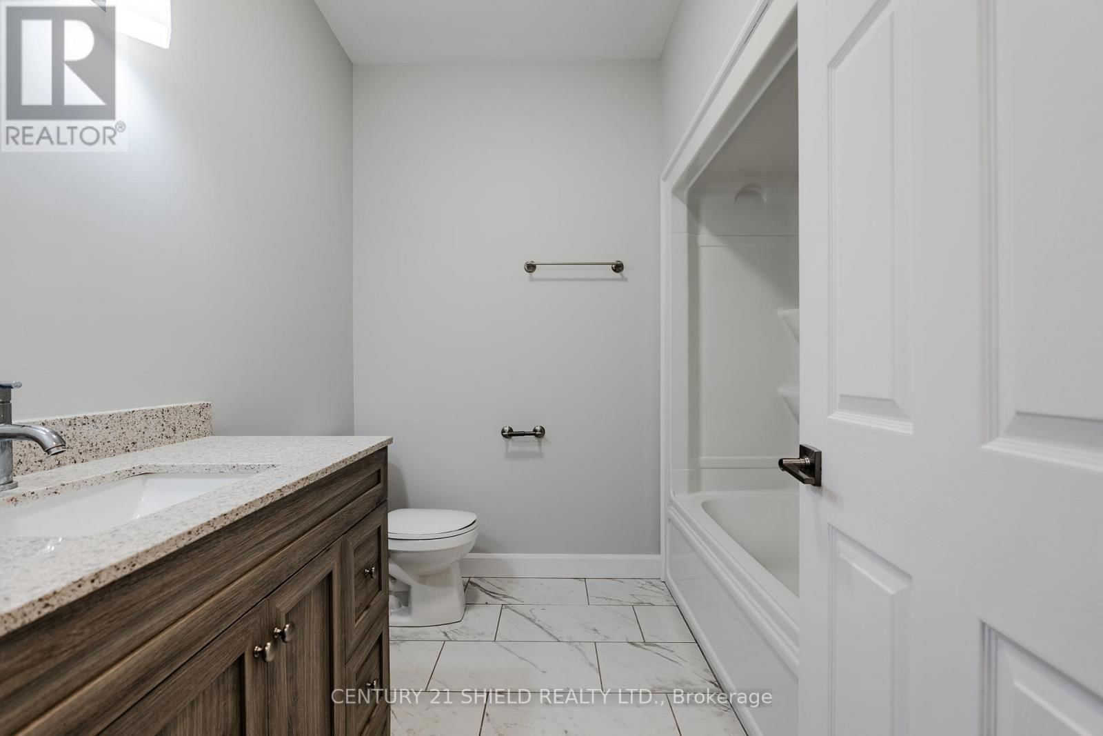 MONUMENT WAY Image 17